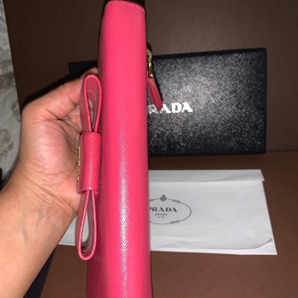 PRADA Saffiano ๐ฏ Authentic pink wallet - Picture 8 of 13